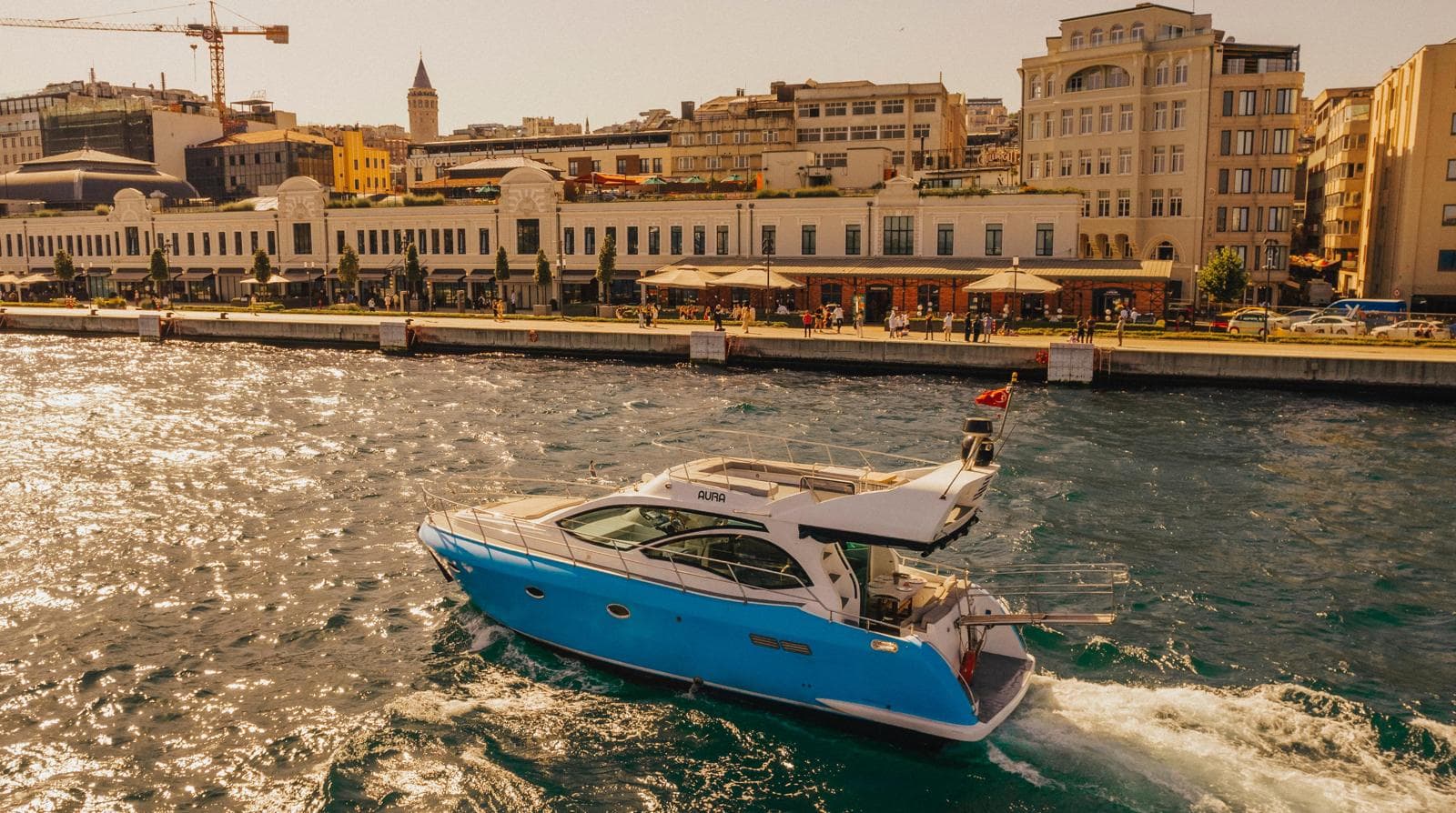 Classic Bosphorus Yacht — Bosphorus charter, 10–14 guests