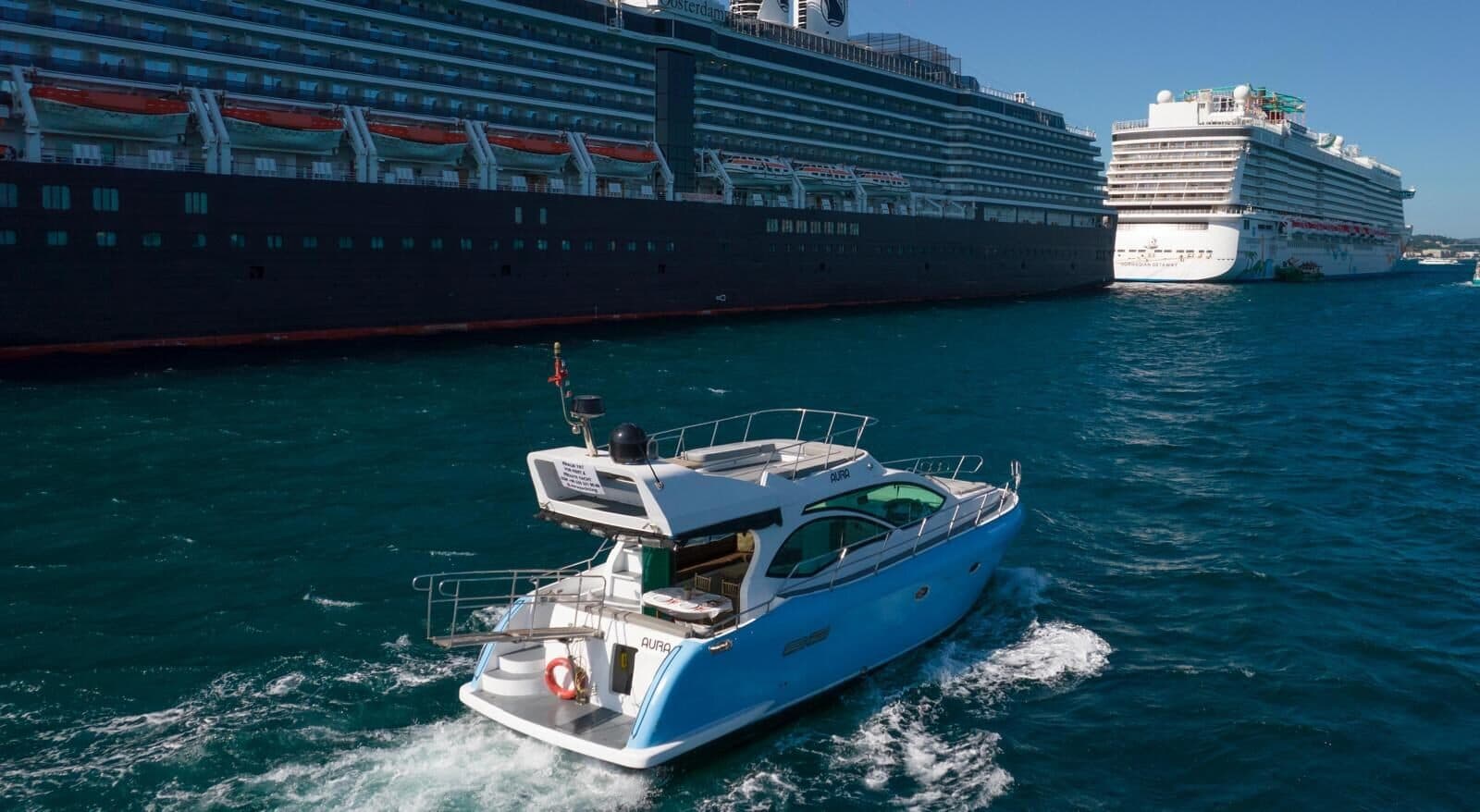 Private Yacht Charter — private Bosphorus yacht charter, Istanbul