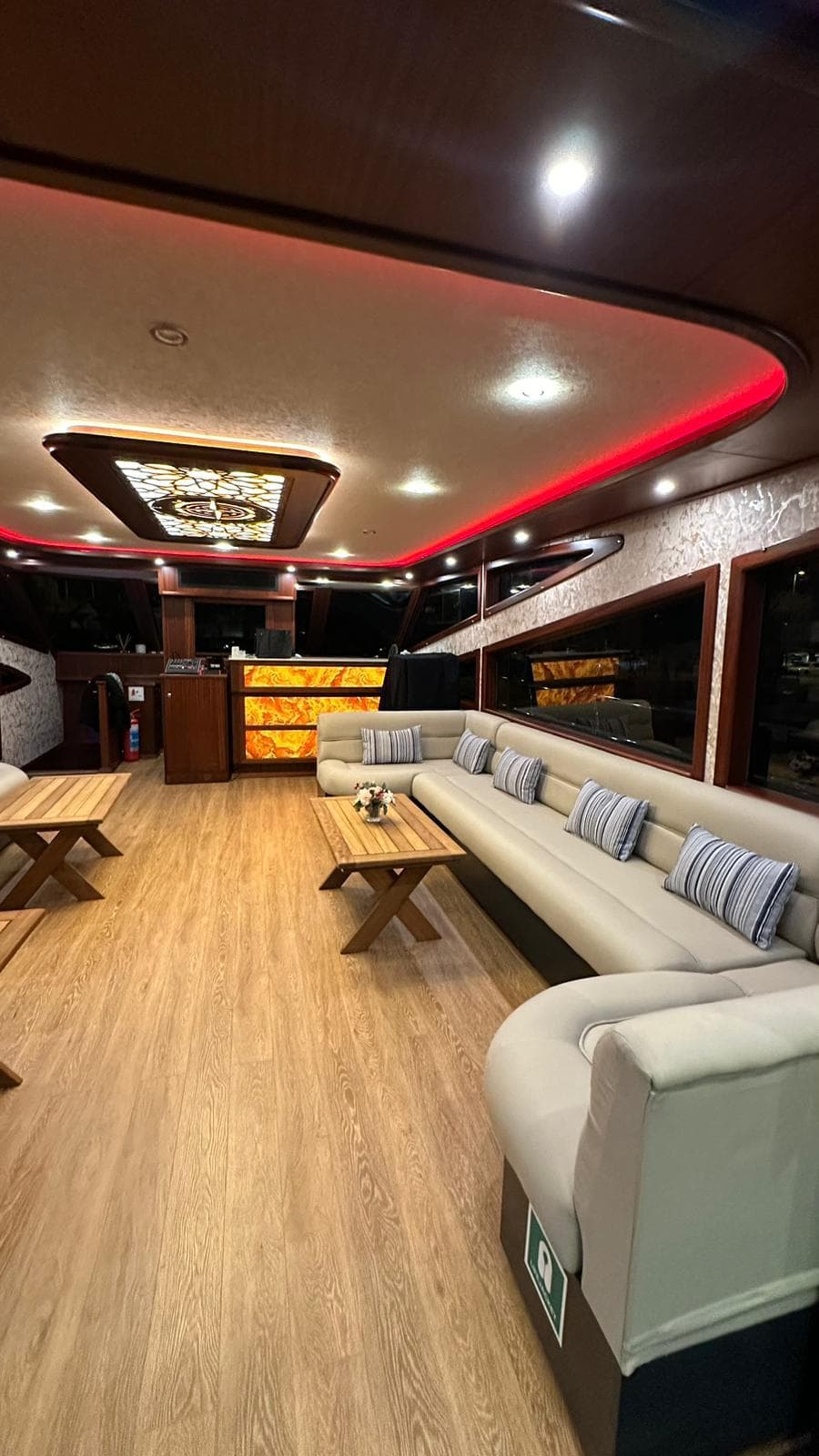 Premium Motor Yacht (12–18 guests) — Bosphorus charter photo 4